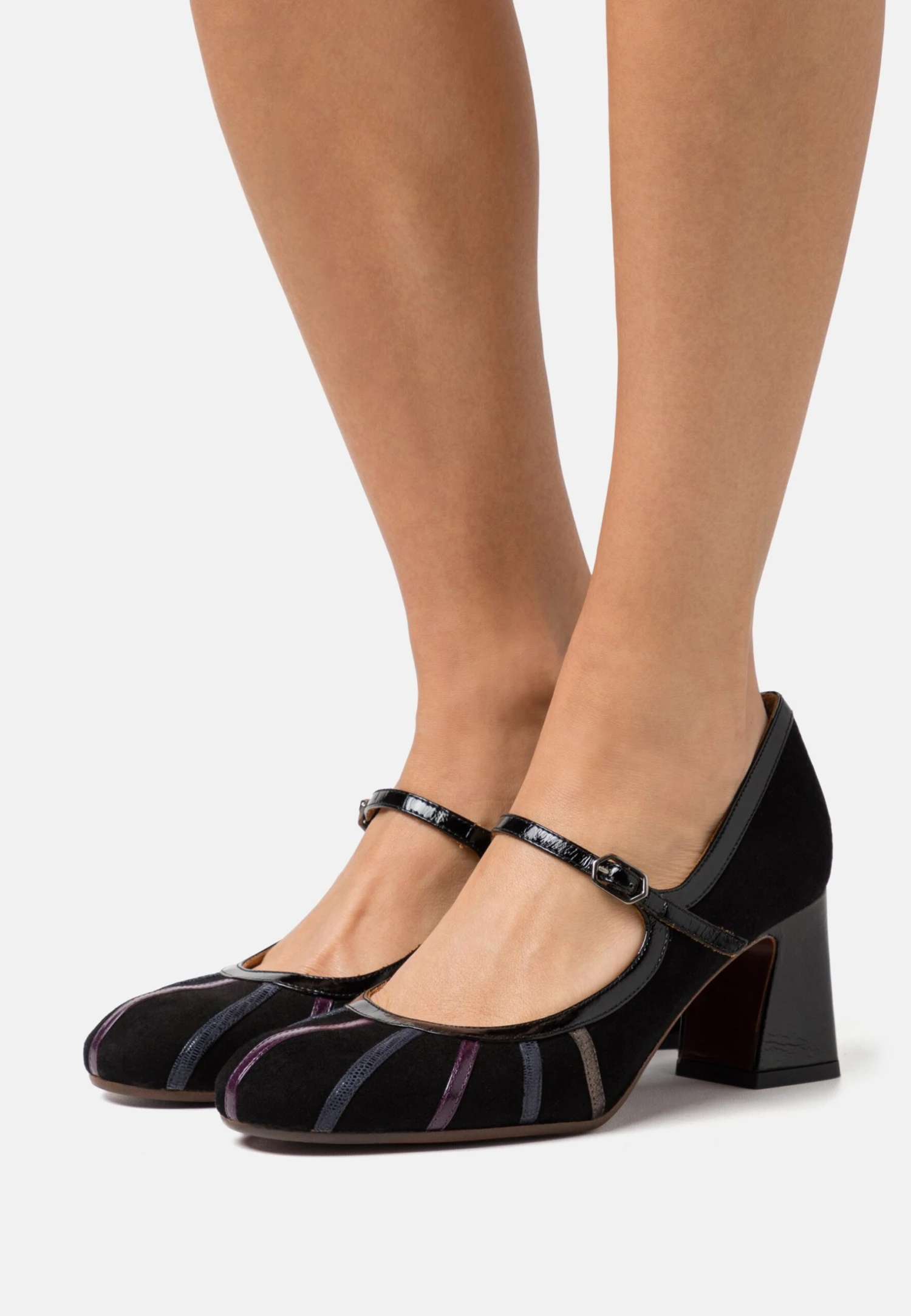 Chie Mihara Aguta - Klassieke Pumps - Black/Grape/Navy/Iron