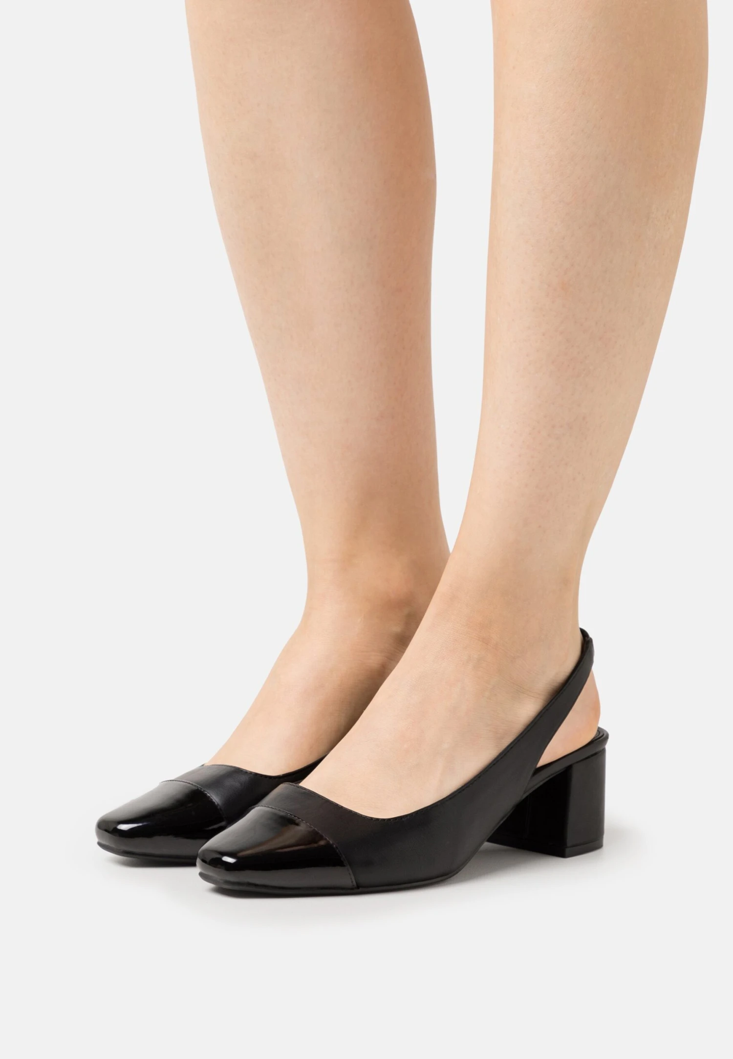 Lucia Low Block Heel - Klassieke Pumps - Black