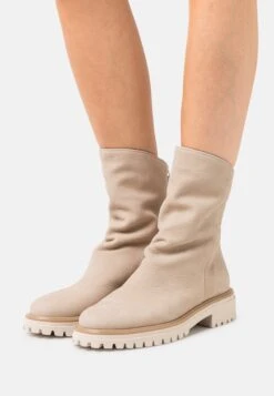 Paul Green Enkellaarsjes Met Plateauzool - Grained Almond