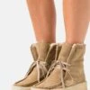 Clarks Originals Wallabeecup Hi - Snowboots- Light Tan